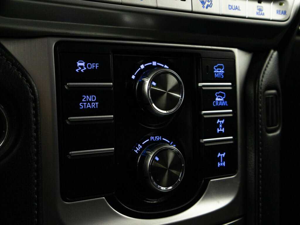 Toyota Land Cruiser Prado 2019 года с пробегом. Фото: #13