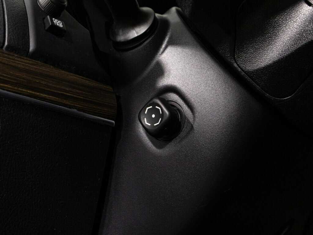 Toyota Land Cruiser Prado 2019 года с пробегом. Фото: #18