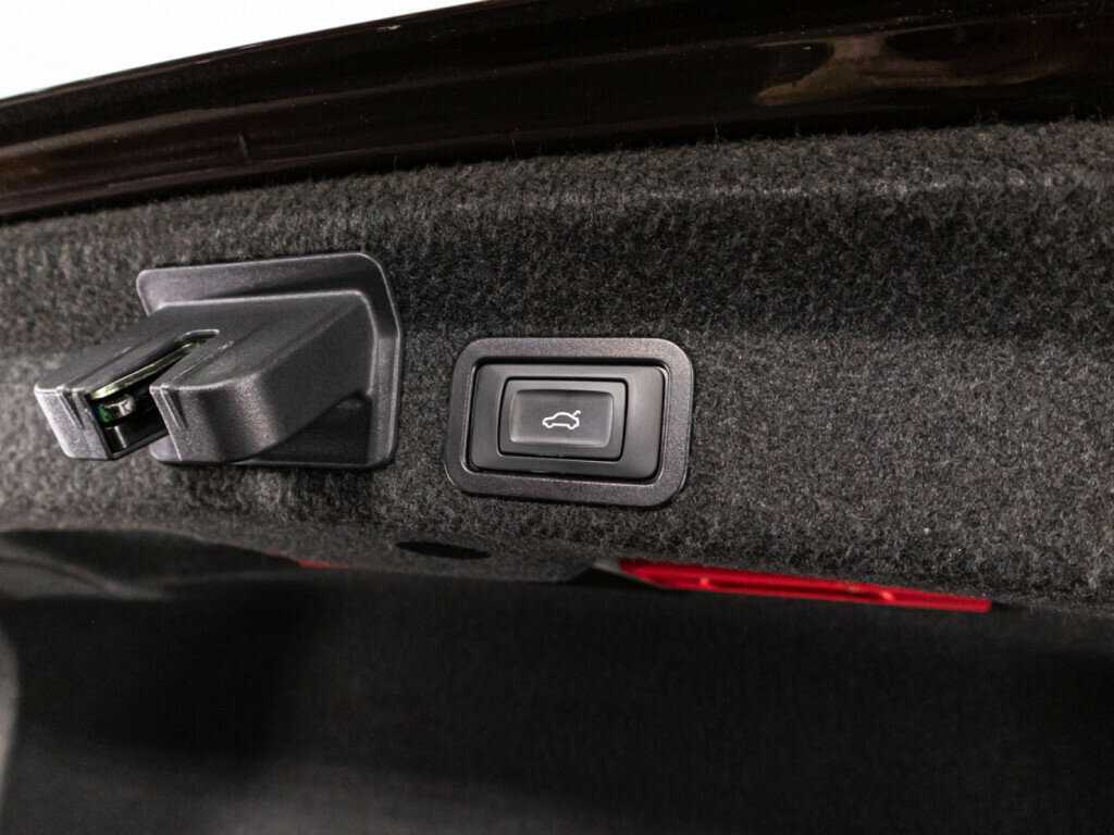 Audi A6 2019 года с пробегом. Фото: #14