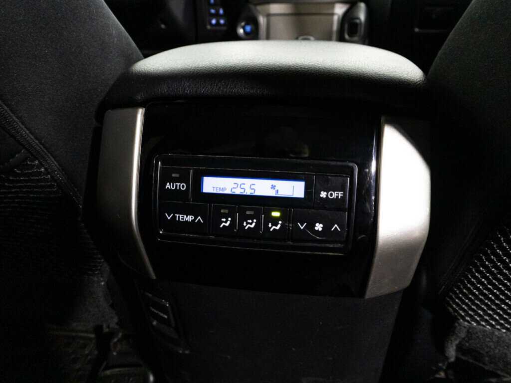 Toyota Land Cruiser Prado 2021 года с пробегом. Фото: #20