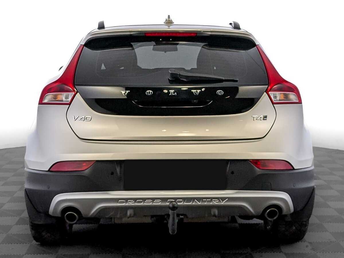 Volvo V40 2018 года с пробегом. Фото: #5