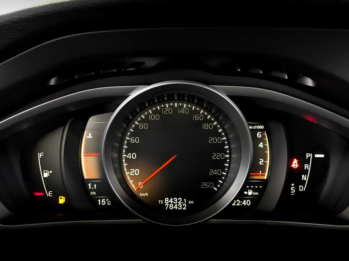 Volvo V40 2018 года с пробегом. Фото: #12