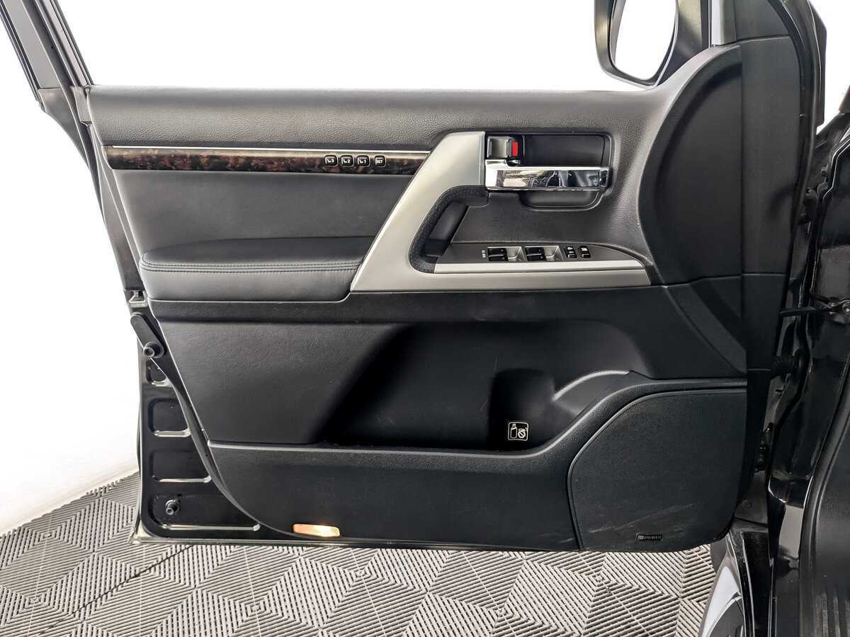 Toyota Land Cruiser 2015 года с пробегом. Фото: #18