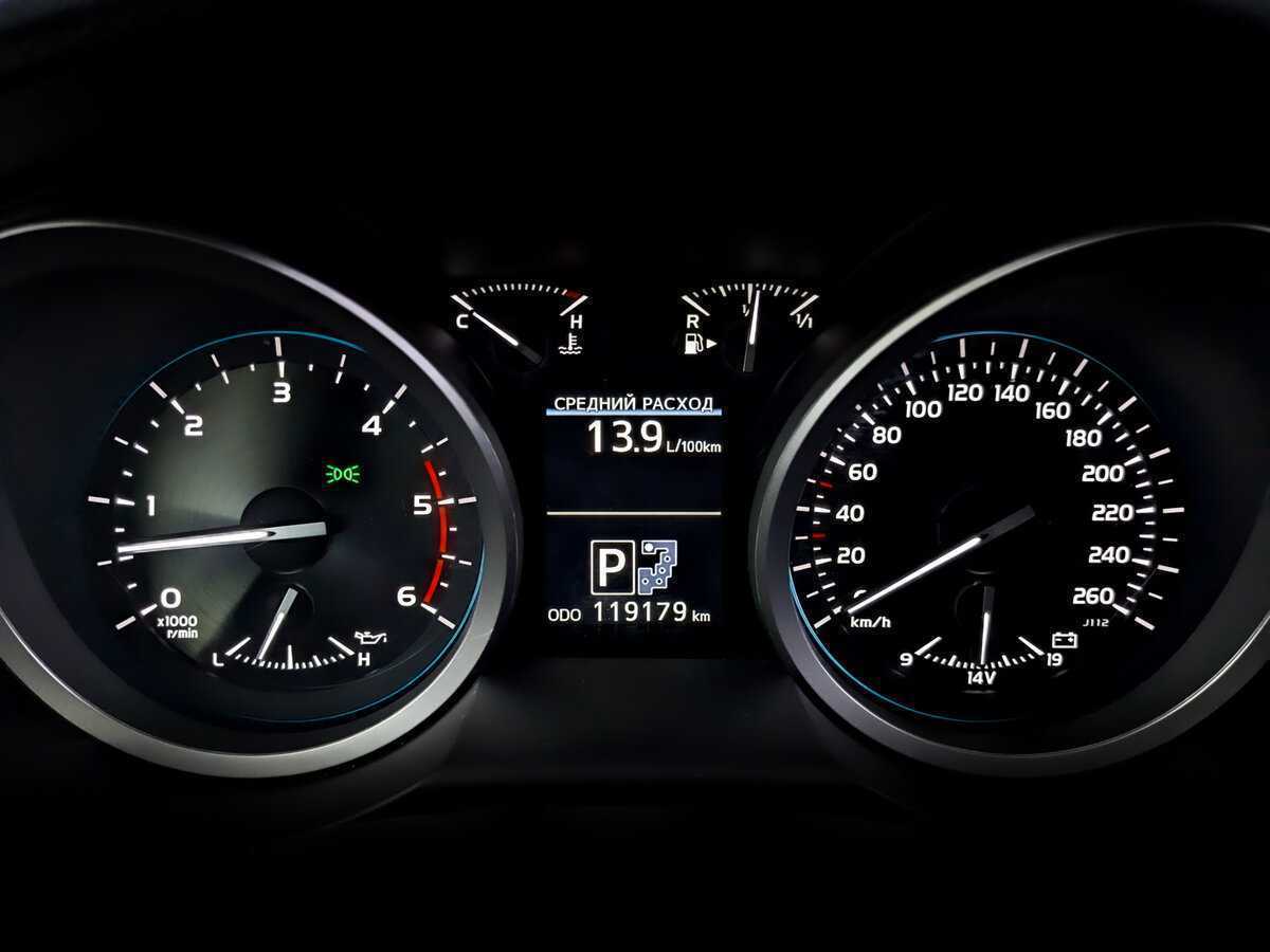 Toyota Land Cruiser 2014 года с пробегом. Фото: #12