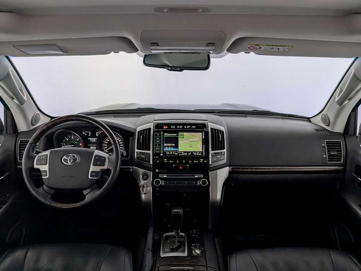 Toyota Land Cruiser 2014 года с пробегом. Фото: #13