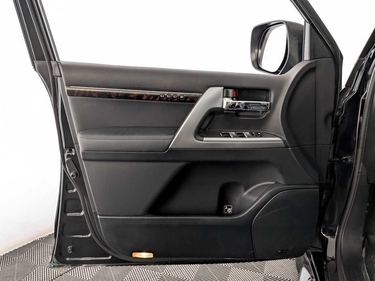 Toyota Land Cruiser 2014 года с пробегом. Фото: #18