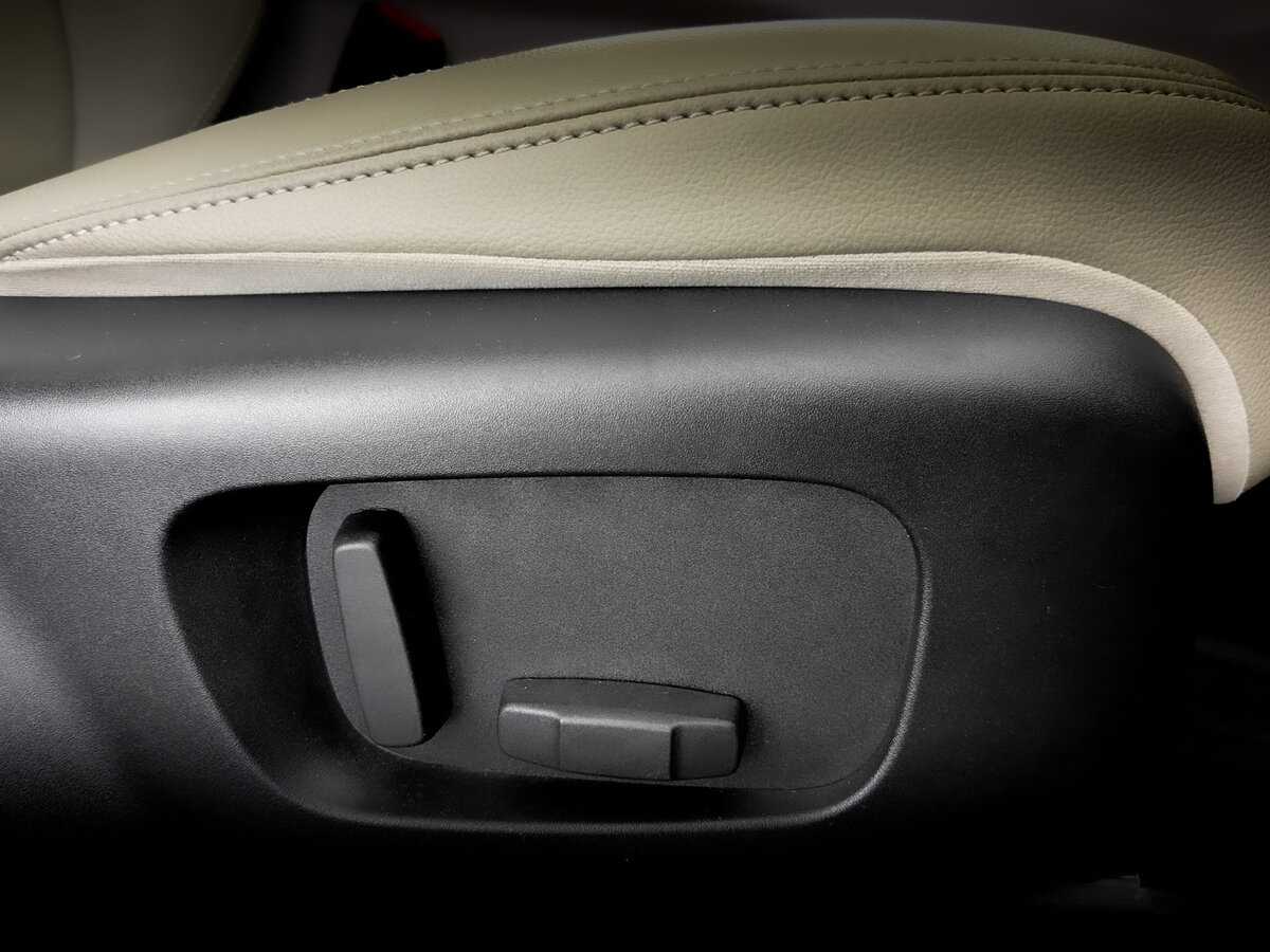 Land Rover Range Rover Velar 2018 года с пробегом. Фото: #22