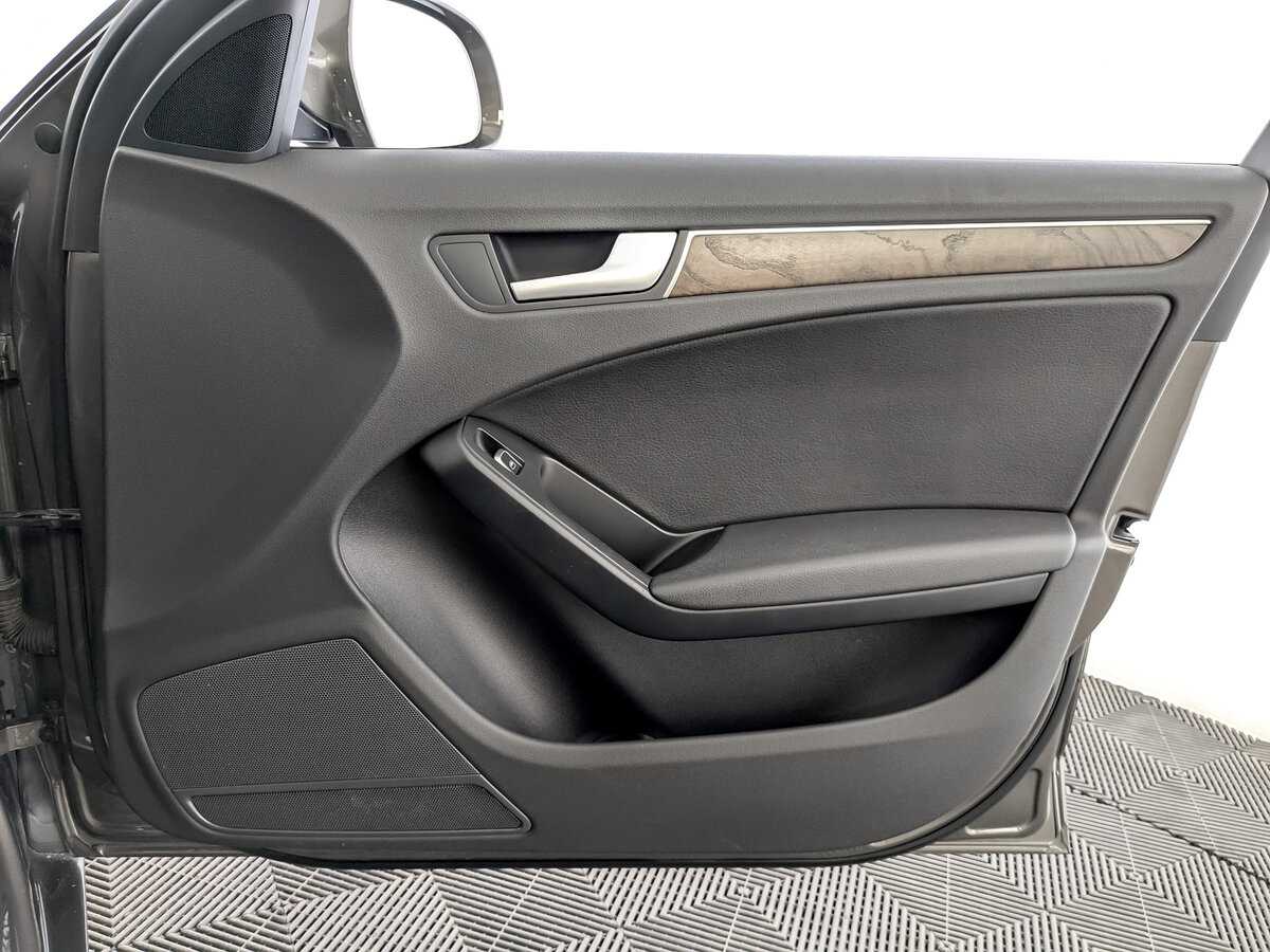 Audi A4 2015 года с пробегом. Фото: #23