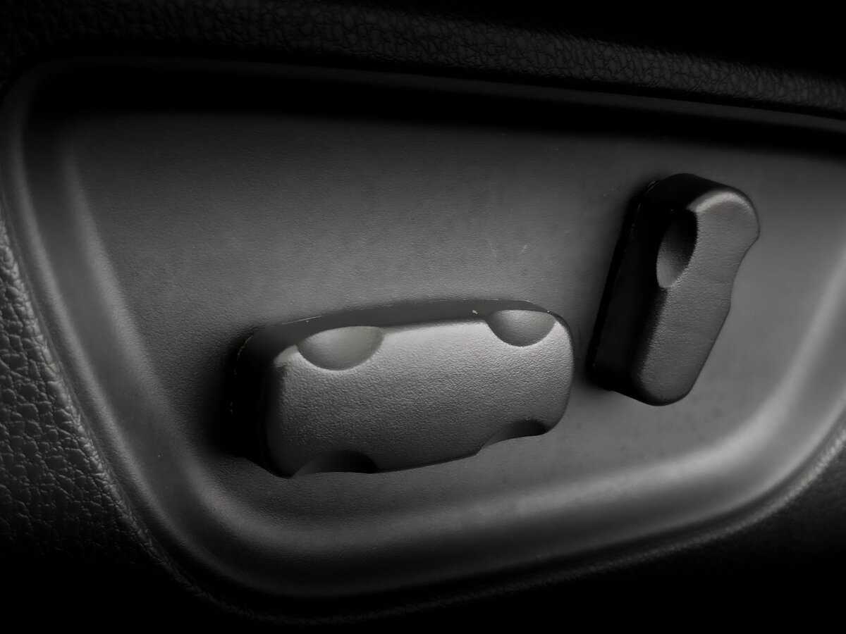 Mitsubishi Pajero Sport 2020 года с пробегом. Фото: #18