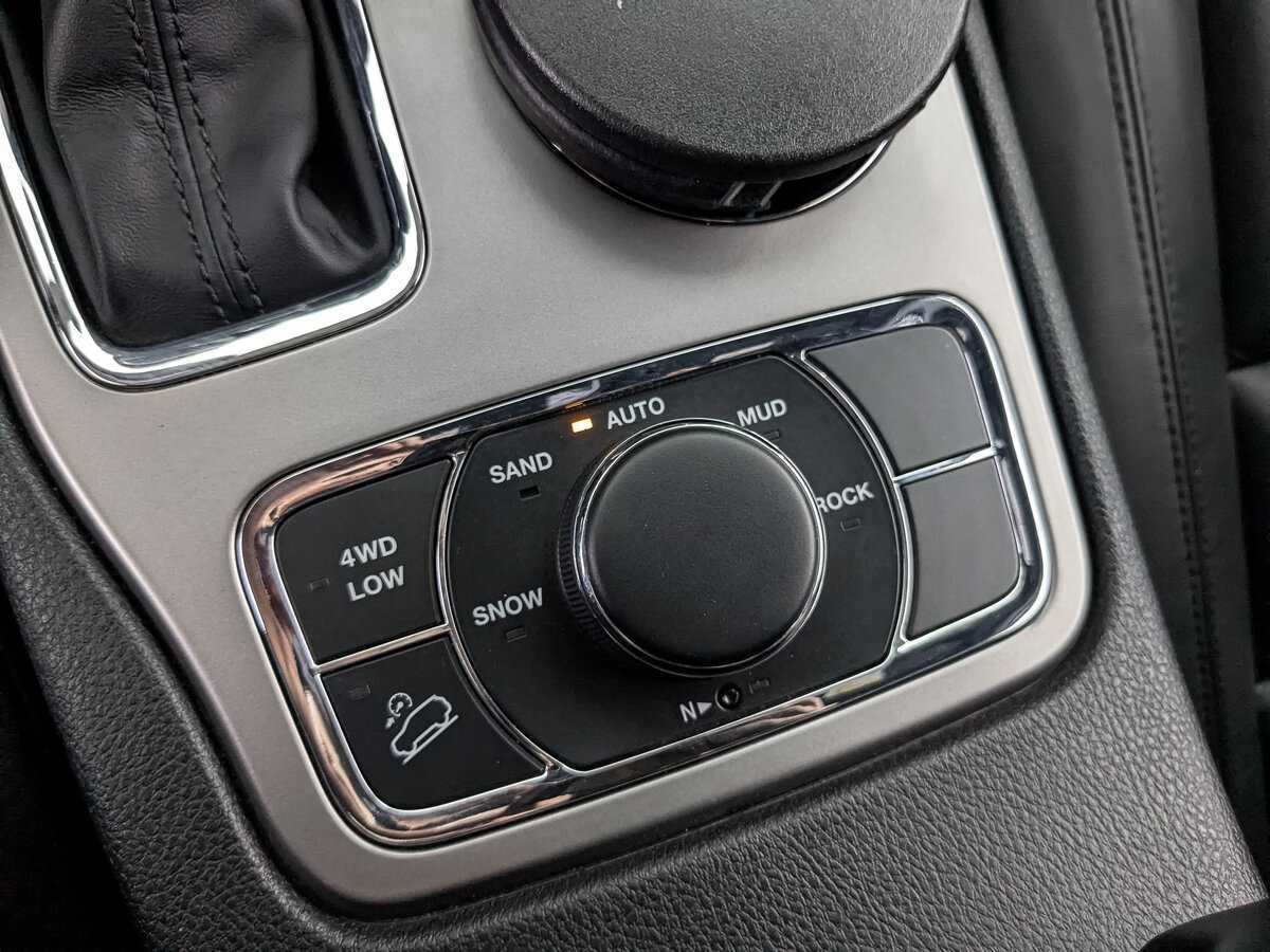 Jeep Grand Cherokee 2021 года с пробегом. Фото: #25