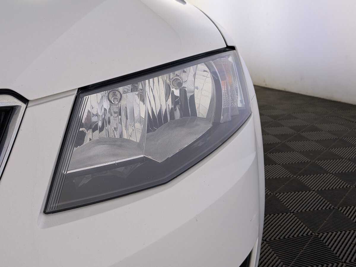 Б/У Шкода Октавия 2016 года. Фото: #10