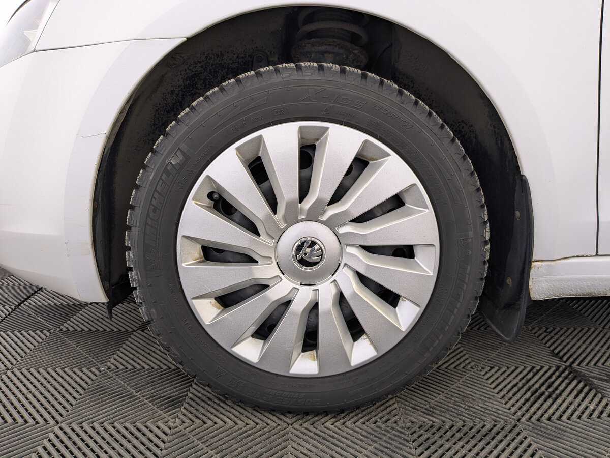 Б/У Шкода Октавия 2016 года. Фото: #11