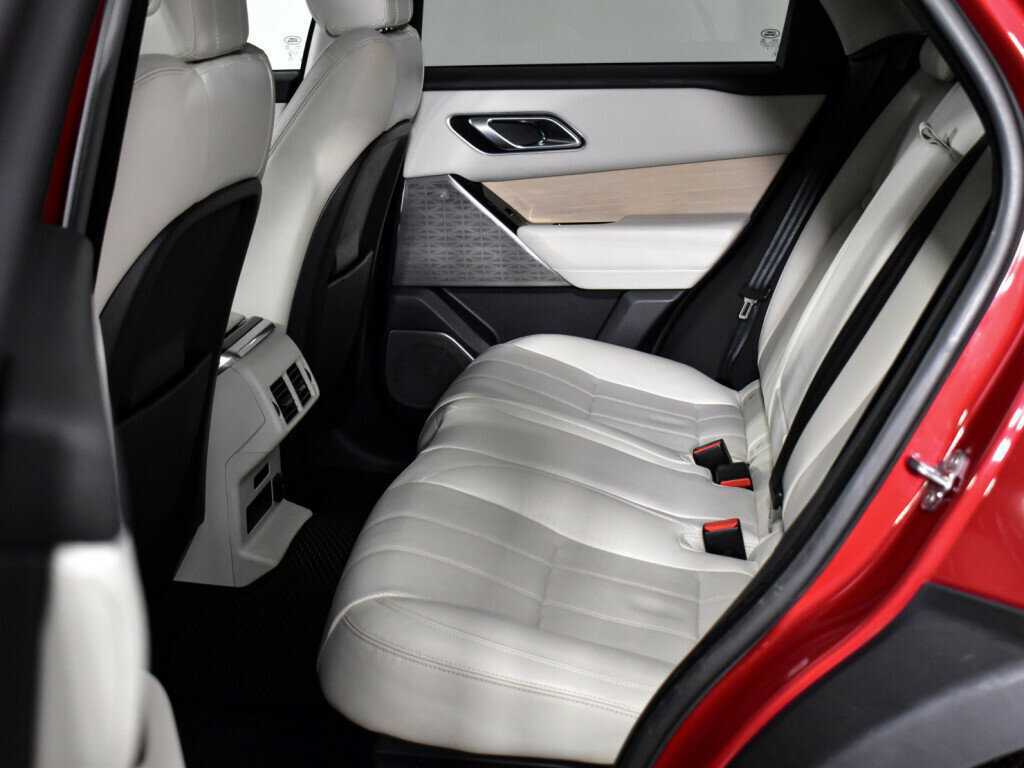 Land Rover Range Rover Velar 2018 года с пробегом. Фото: #9