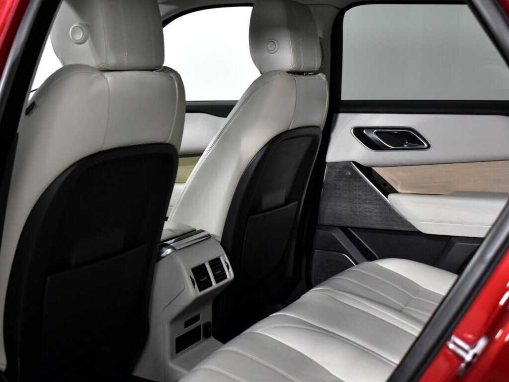 Land Rover Range Rover Velar 2018 года с пробегом. Фото: #10
