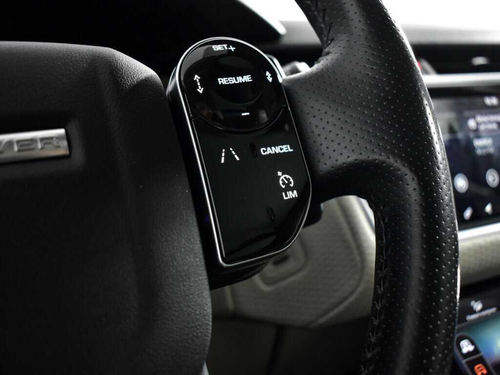 Land Rover Range Rover Velar 2018 года с пробегом. Фото: #17
