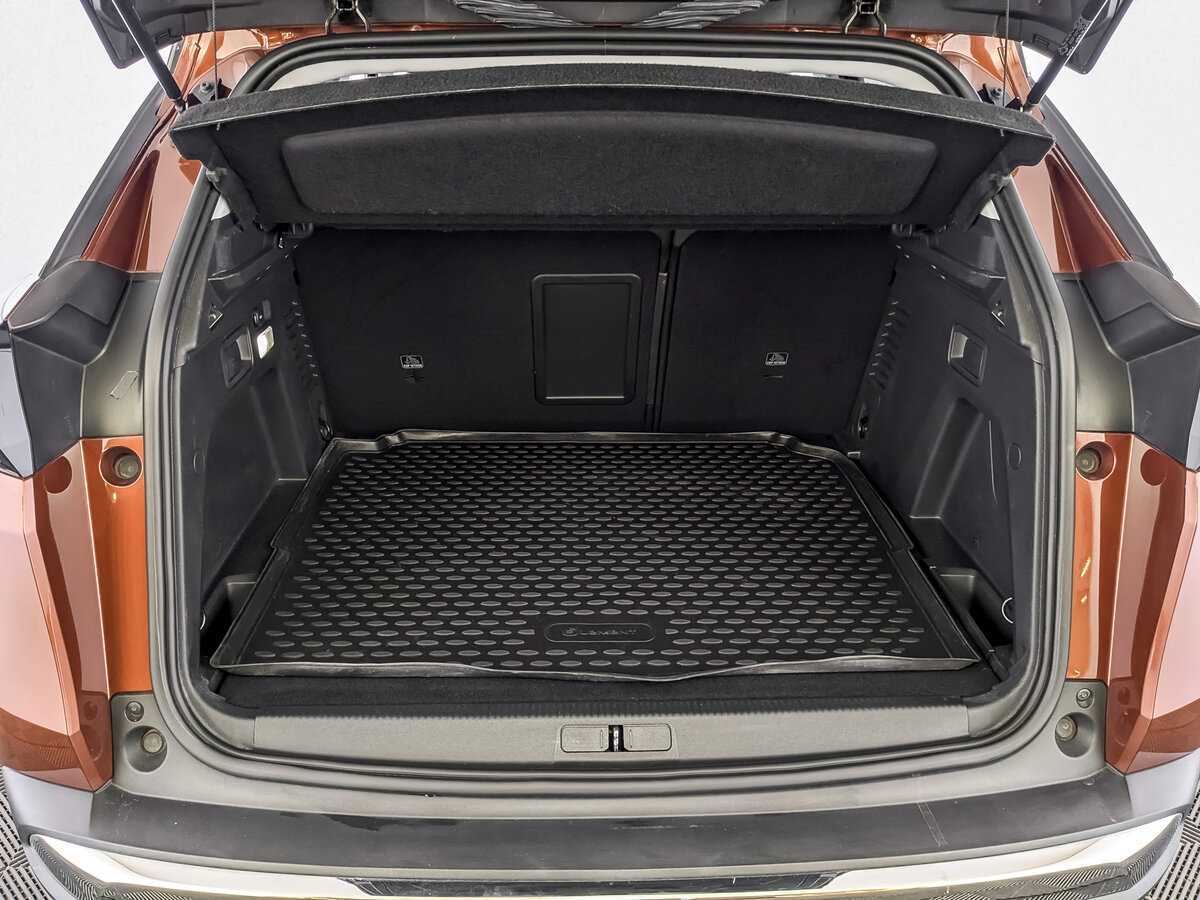 Peugeot 3008 2017 года с пробегом. Фото: #9