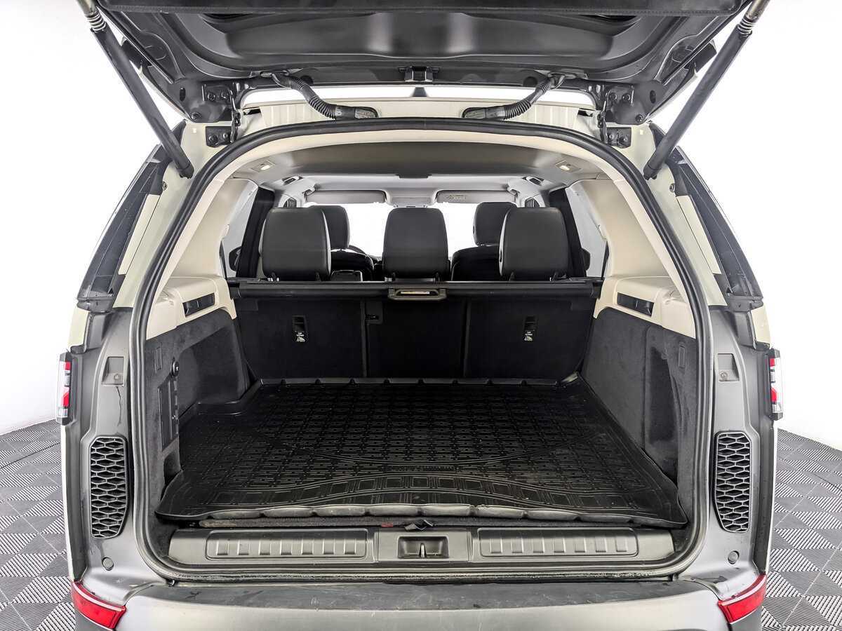 Land Rover Discovery 2019 года с пробегом. Фото: #9