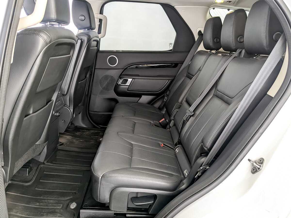 Land Rover Discovery 2019 года с пробегом. Фото: #11