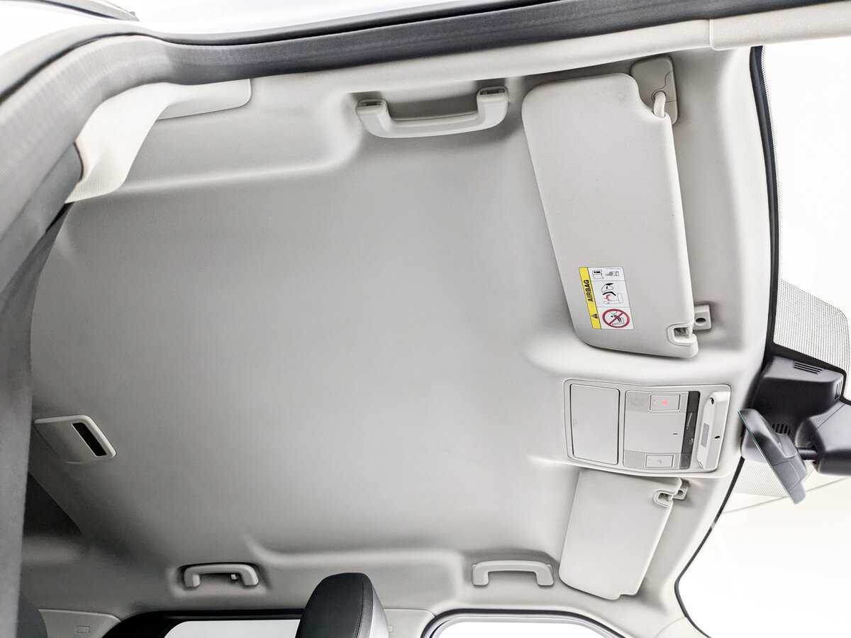 Land Rover Discovery 2019 года с пробегом. Фото: #22