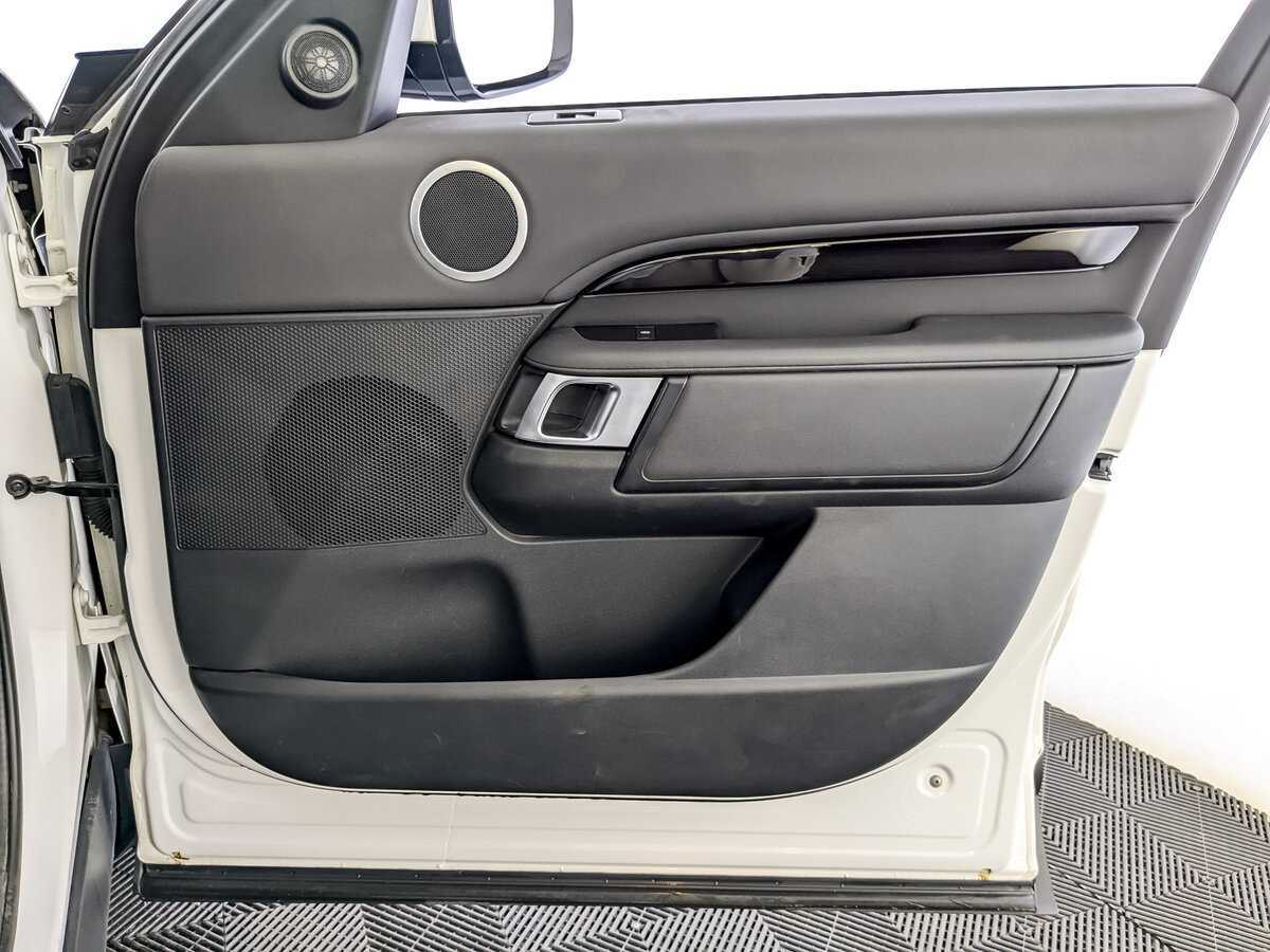 Land Rover Discovery 2019 года с пробегом. Фото: #24