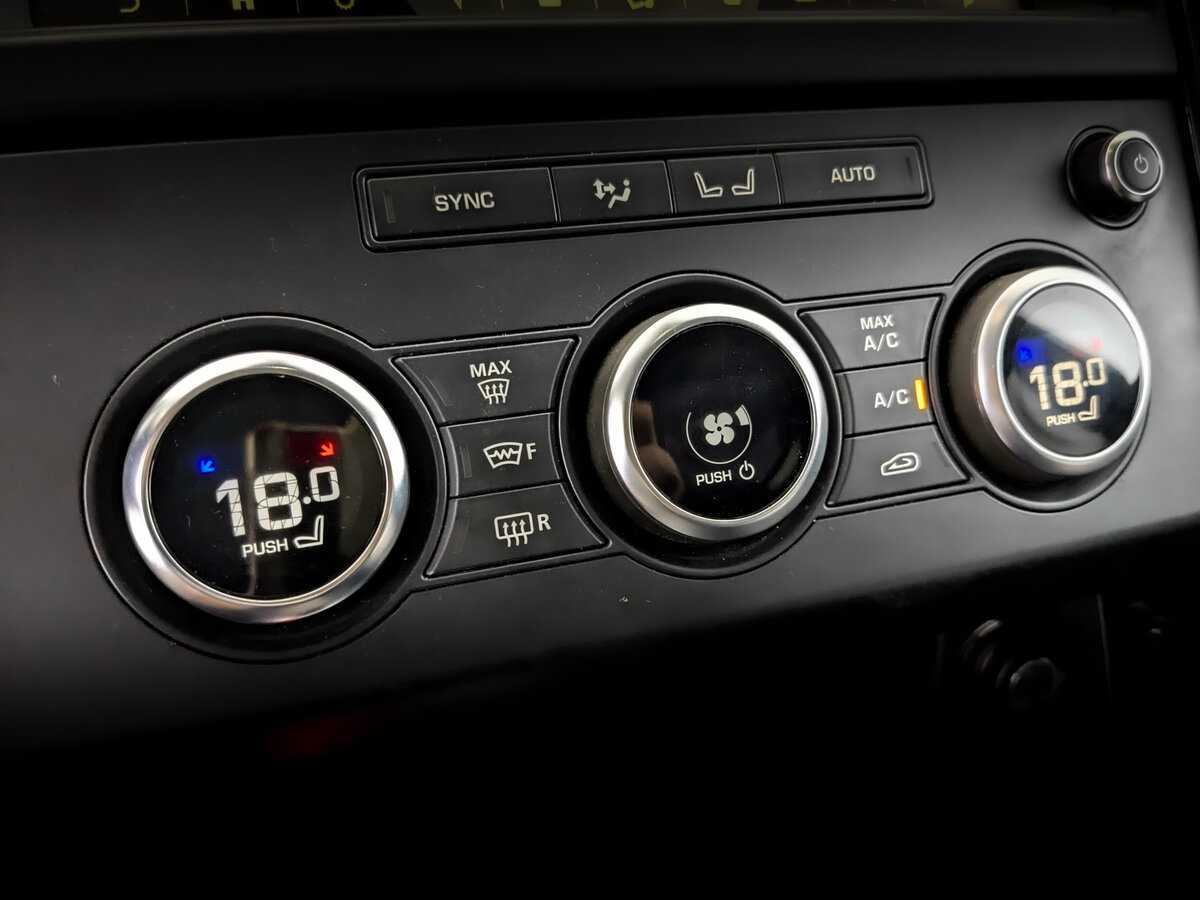 Land Rover Discovery 2019 года с пробегом. Фото: #27