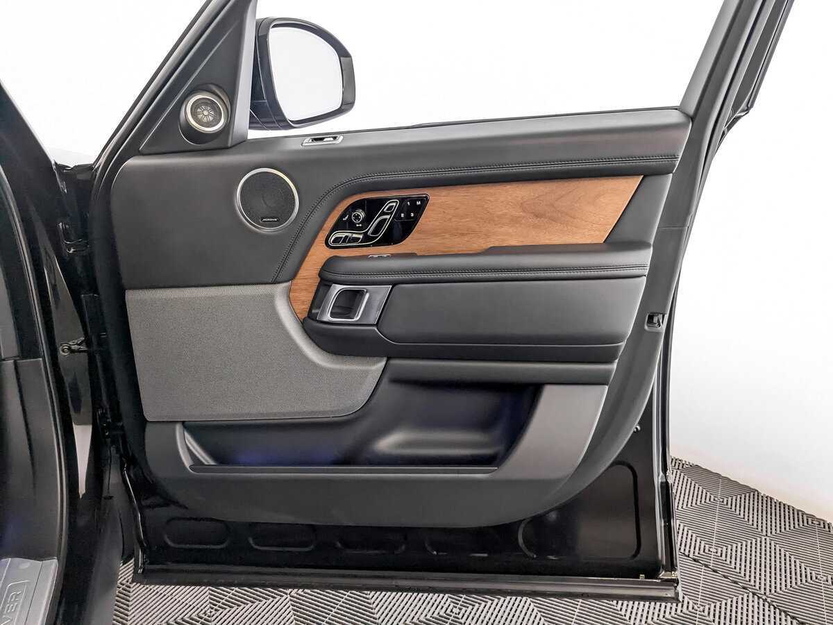 Land Rover Range Rover 2021 года с пробегом. Фото: #24