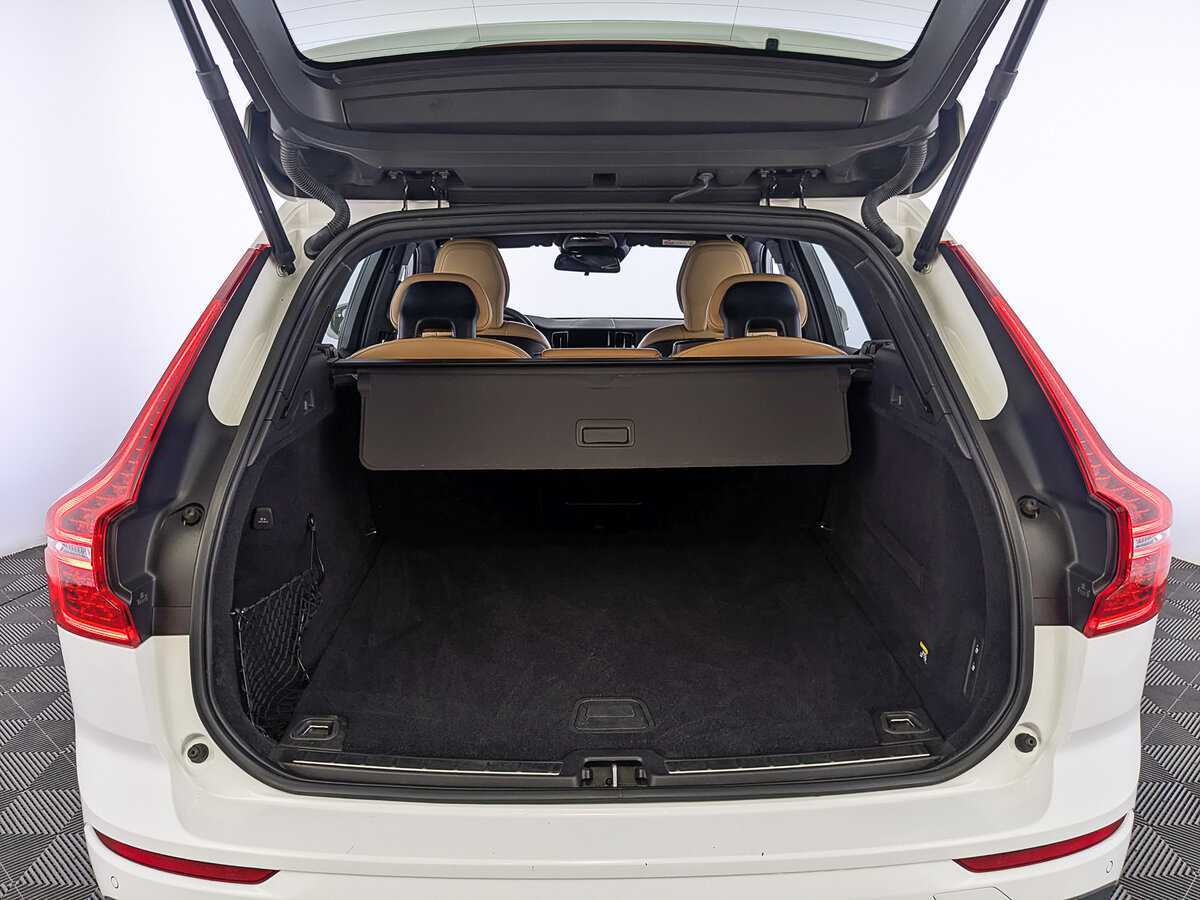 Volvo XC60 2019 года с пробегом. Фото: #9