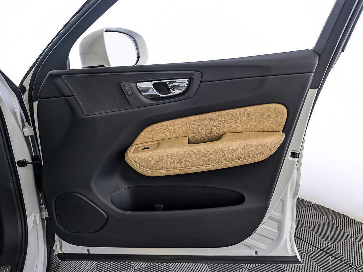 Volvo XC60 2019 года с пробегом. Фото: #24