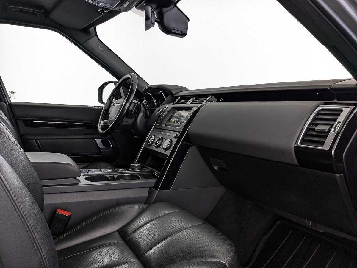 Land Rover Discovery 2017 года с пробегом. Фото: #10