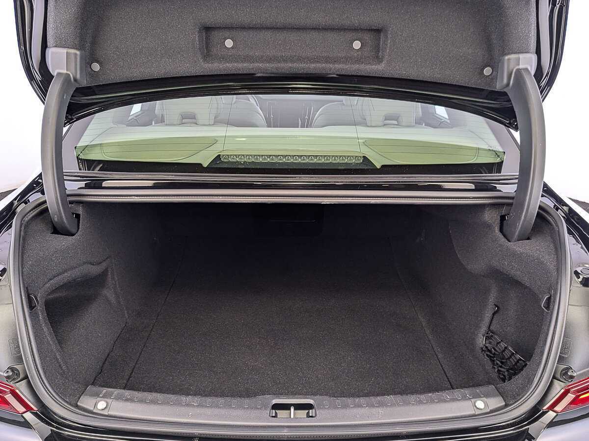 Volvo S90 2020 года с пробегом. Фото: #9