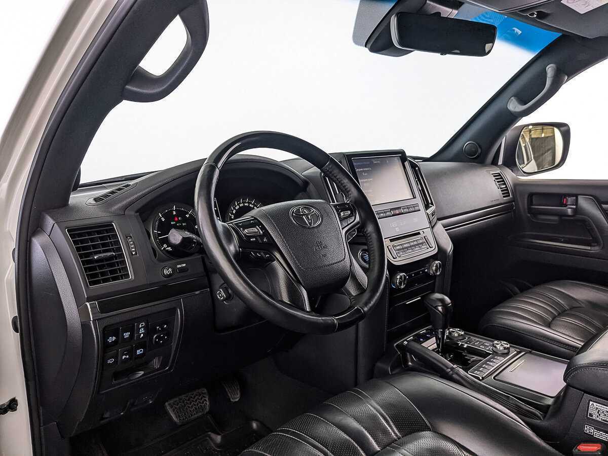 Toyota Land Cruiser 2019 года с пробегом. Фото: #12