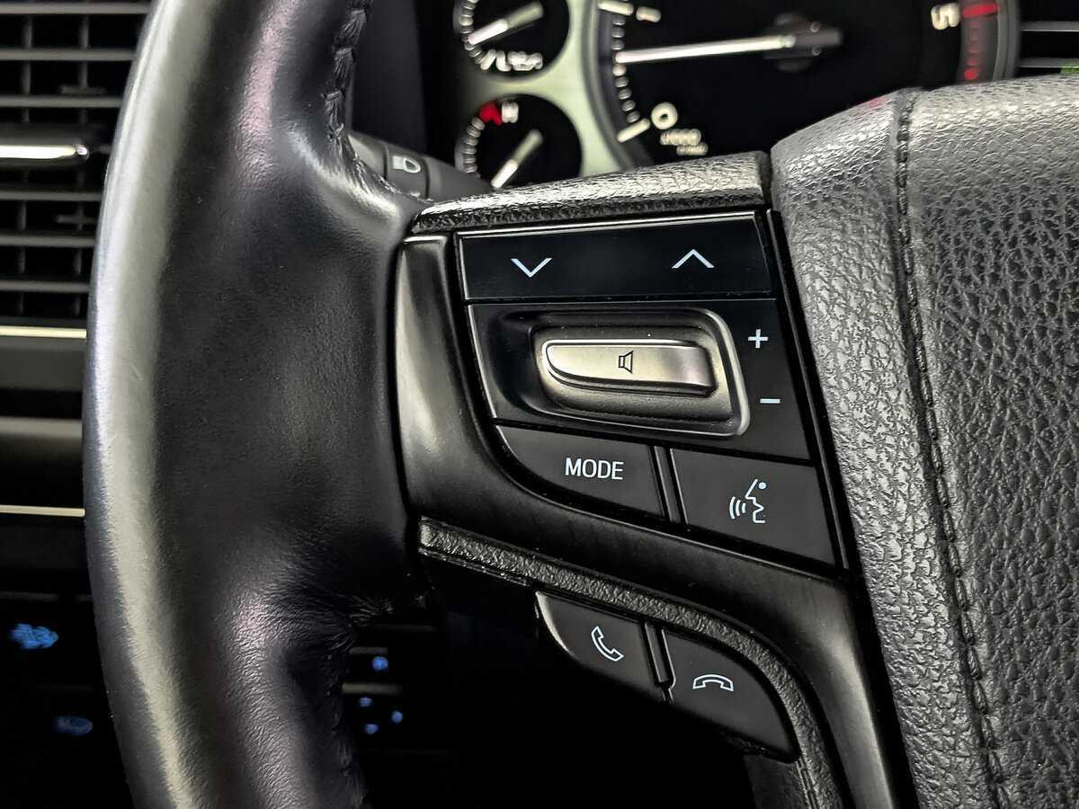 Toyota Land Cruiser 2019 года с пробегом. Фото: #27