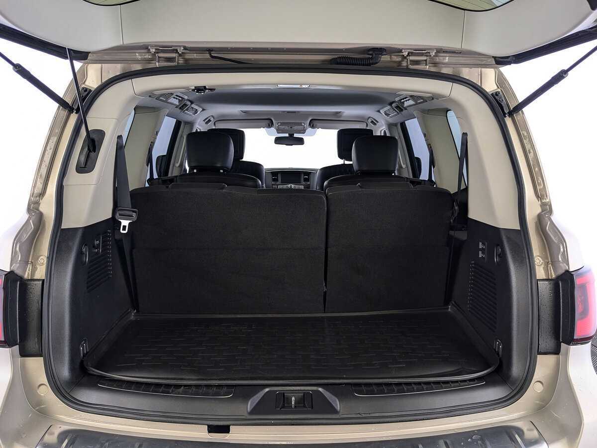 Infiniti QX80 2019 года с пробегом. Фото: #9