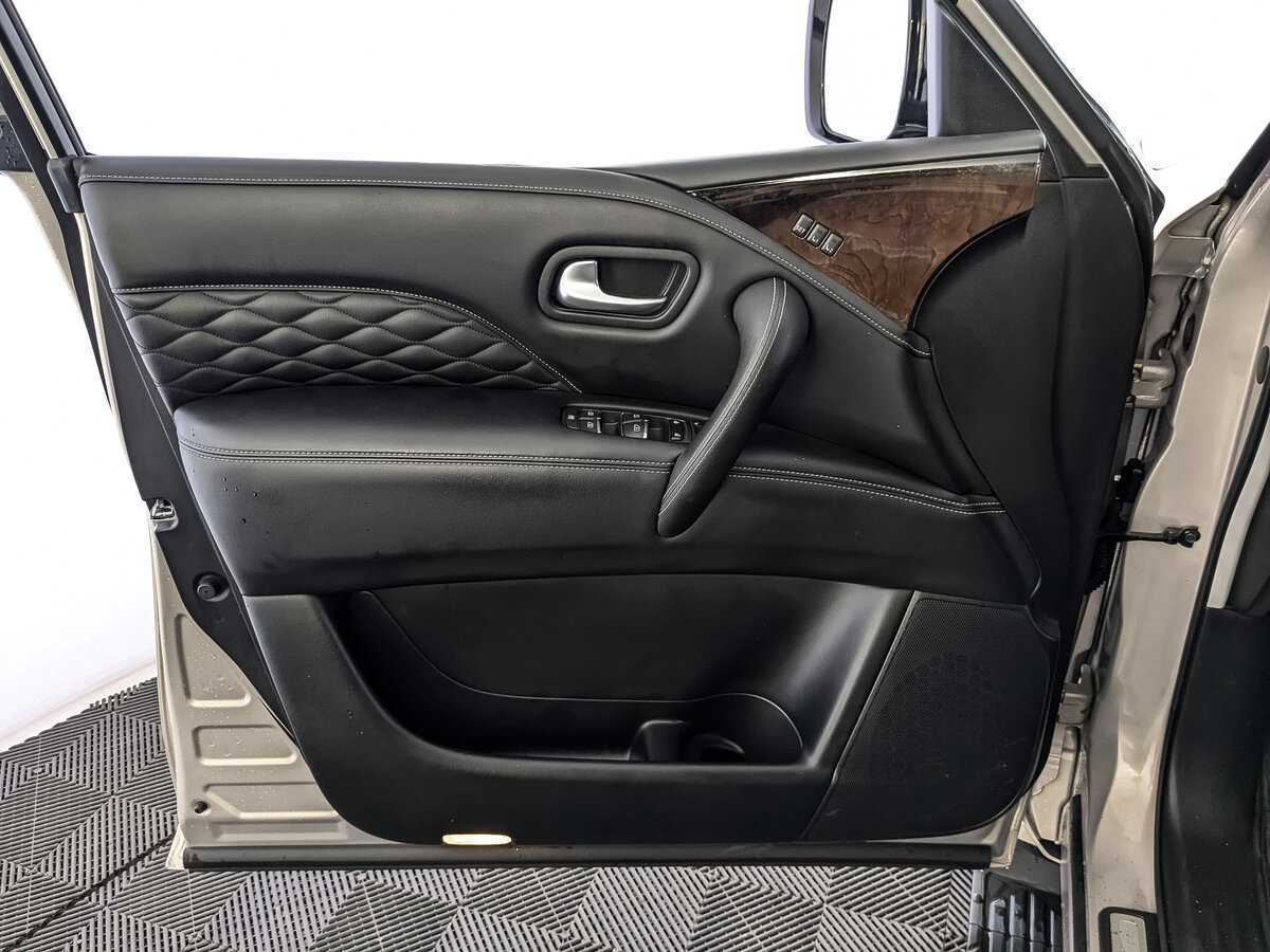 Infiniti QX80 2019 года с пробегом. Фото: #17