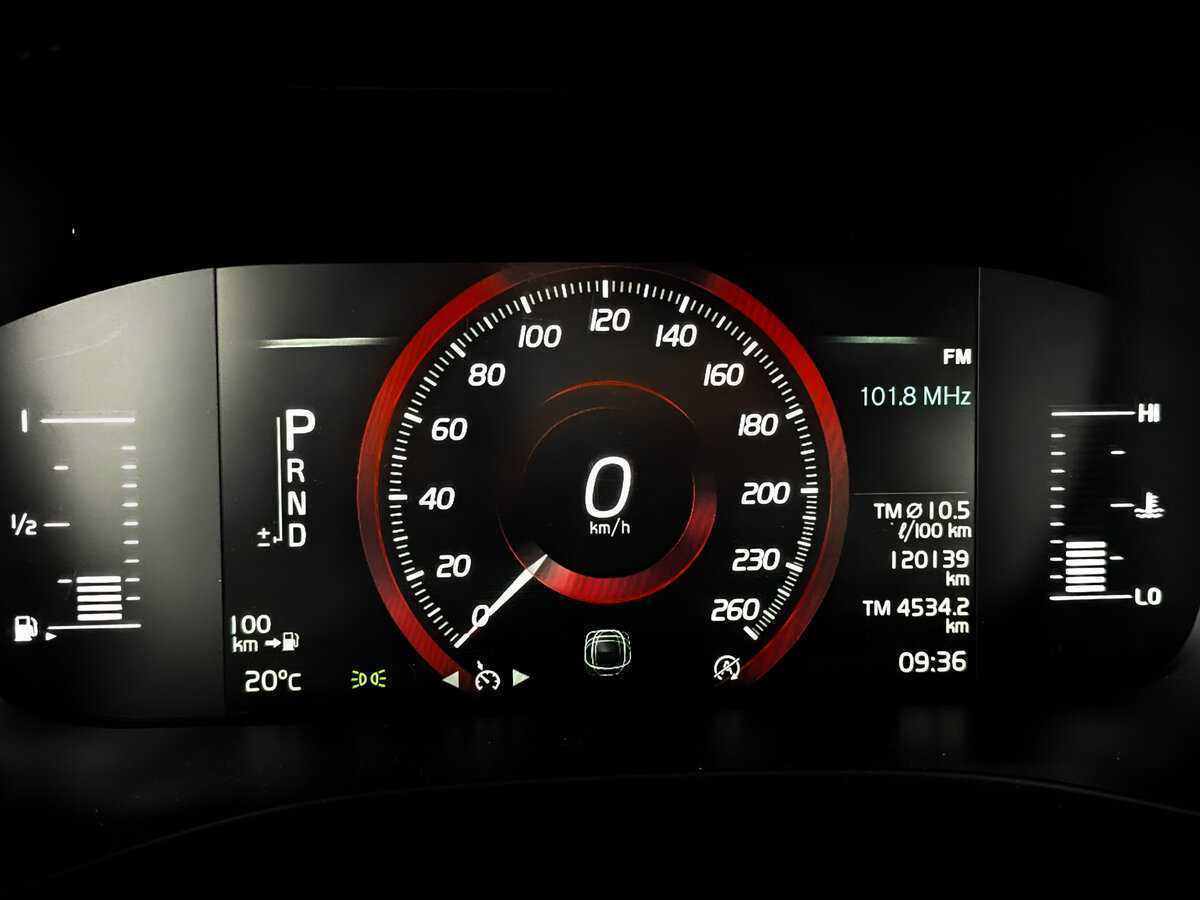 Volvo XC60 2018 года с пробегом. Фото: #12