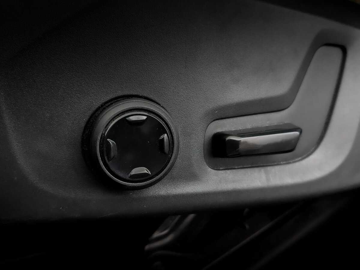 Volvo XC60 2018 года с пробегом. Фото: #18