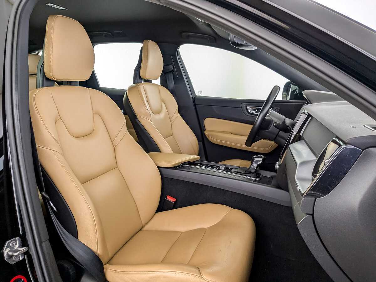 Volvo XC60 2018 года с пробегом. Фото: #21