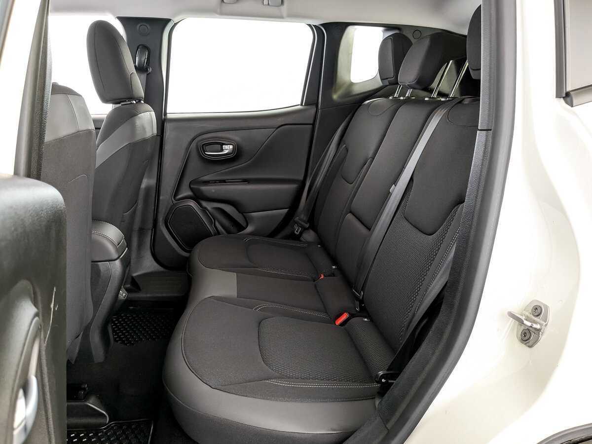 Jeep Renegade 2019 года с пробегом. Фото: #11