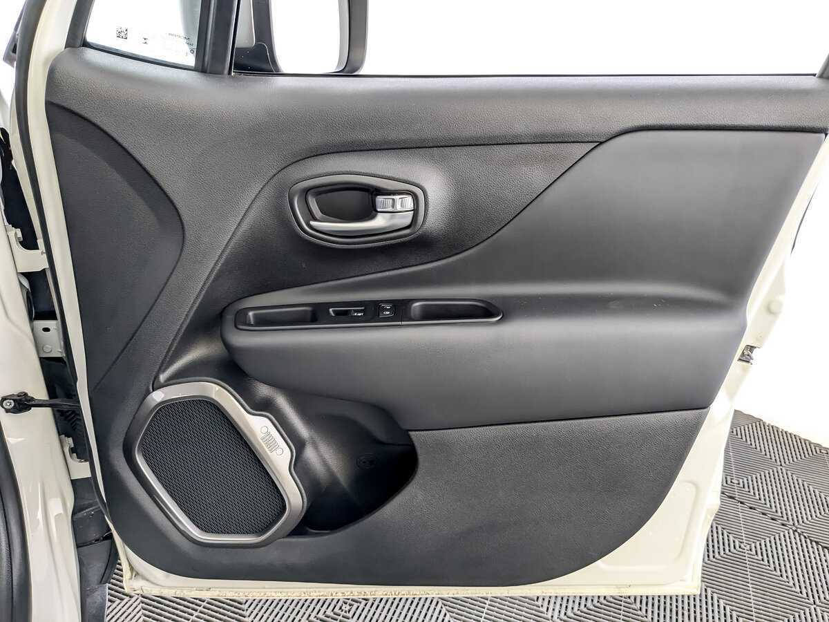 Jeep Renegade 2019 года с пробегом. Фото: #23