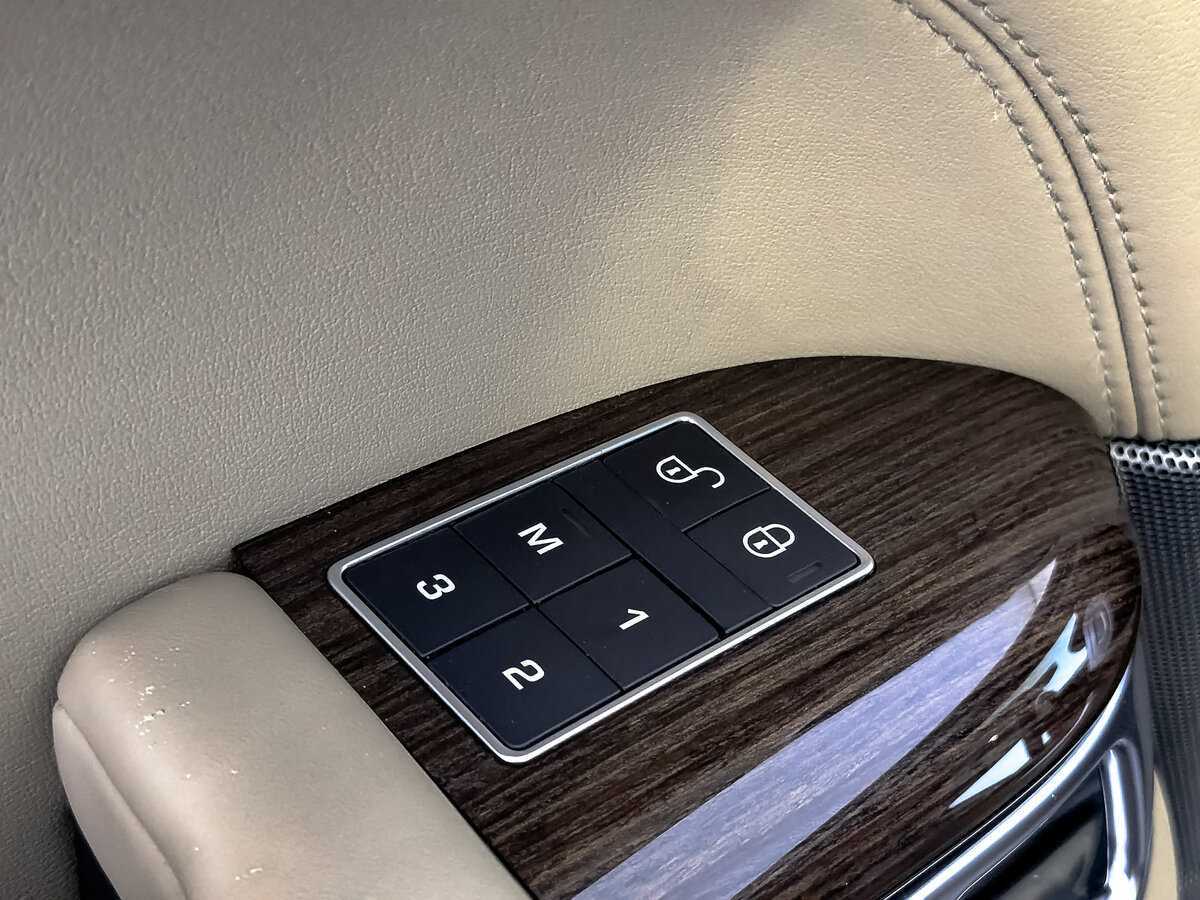 Land Rover Range Rover Sport 2016 года с пробегом. Фото: #21