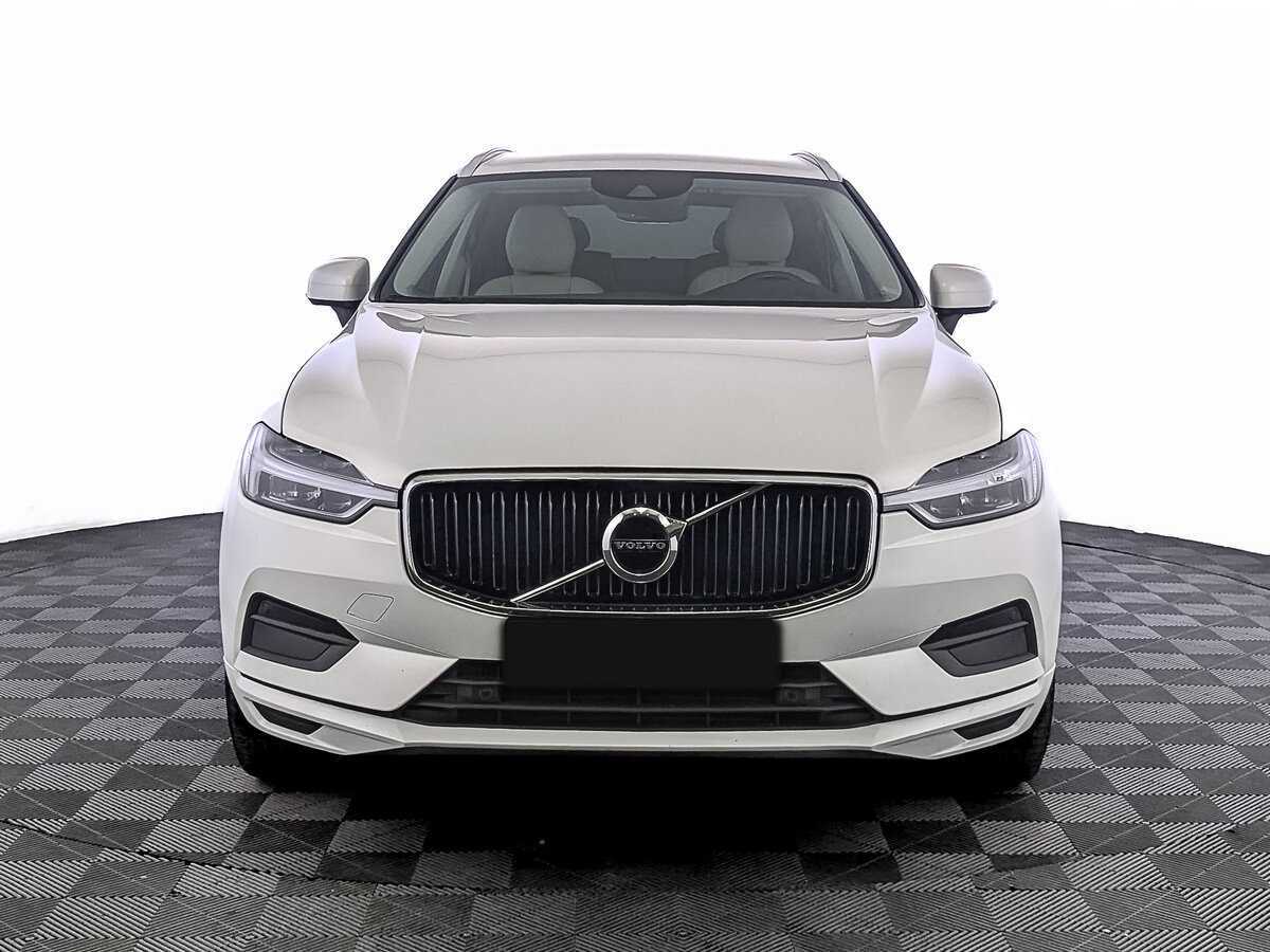 Volvo XC60 2018 года с пробегом. Фото: #1