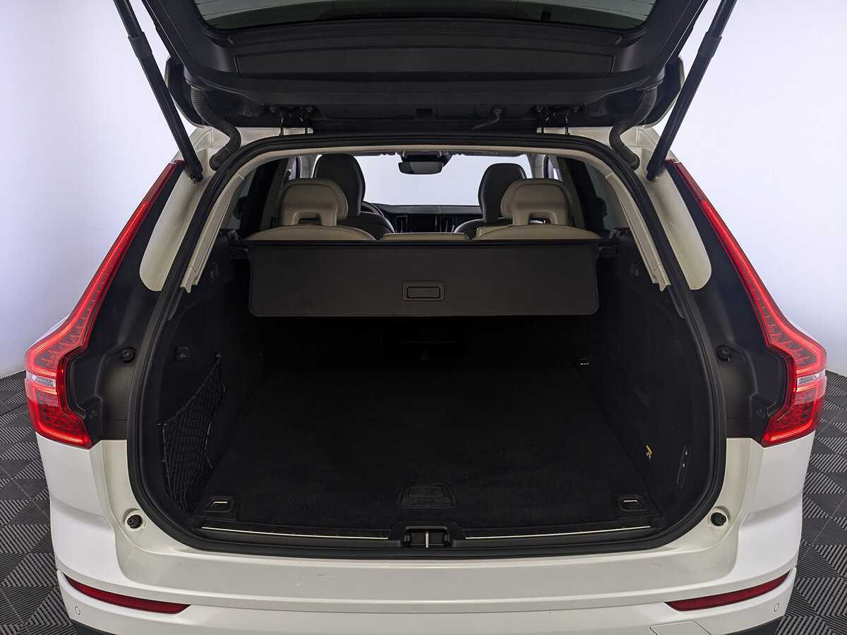 Volvo XC60 2018 года с пробегом. Фото: #9