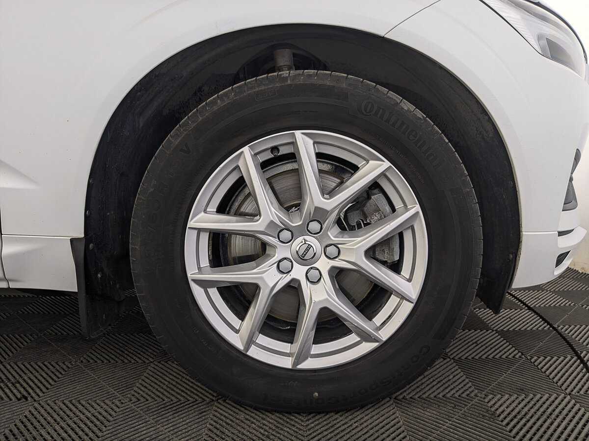 Volvo XC60 2018 года с пробегом. Фото: #11