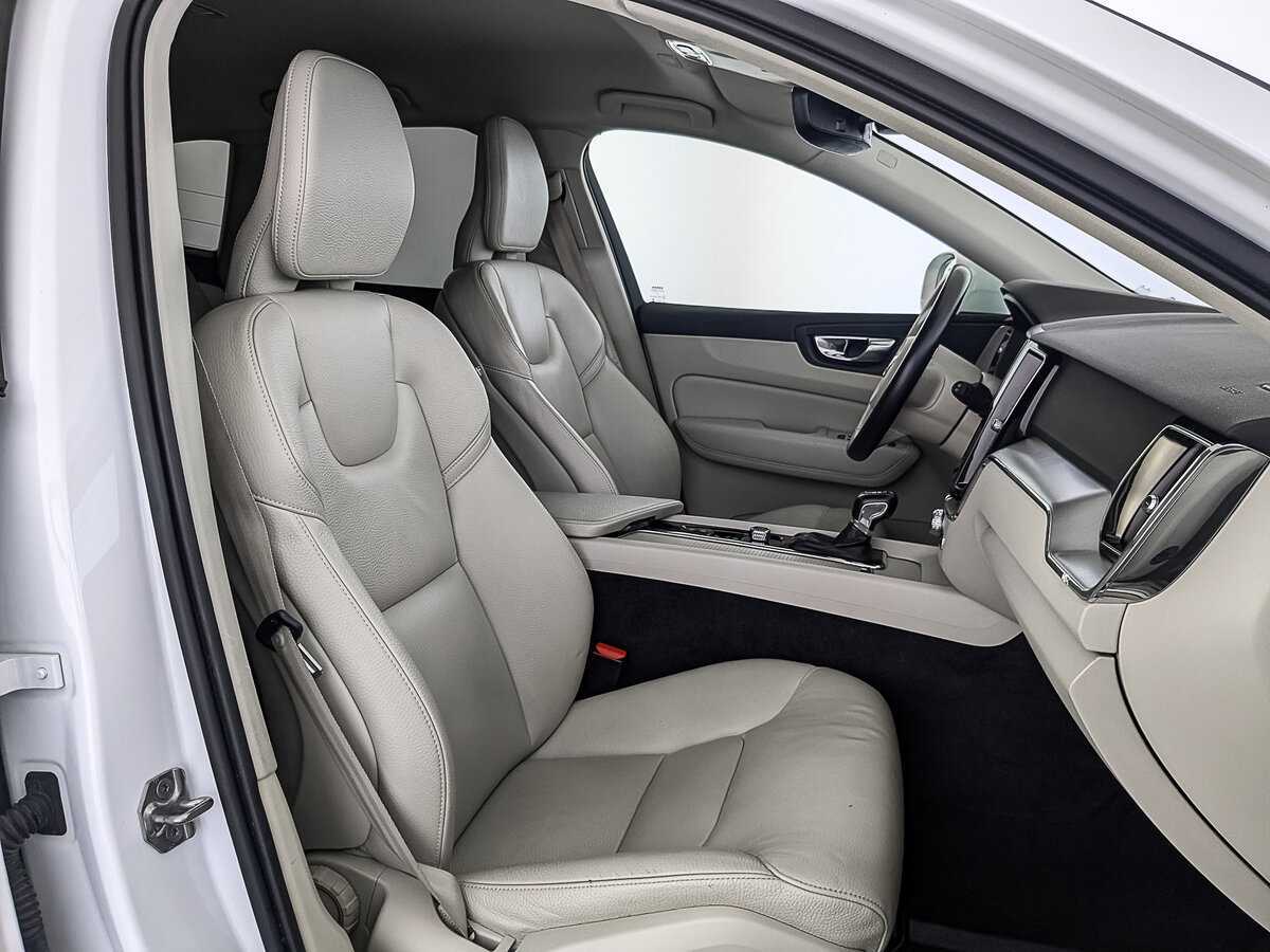 Volvo XC60 2018 года с пробегом. Фото: #23