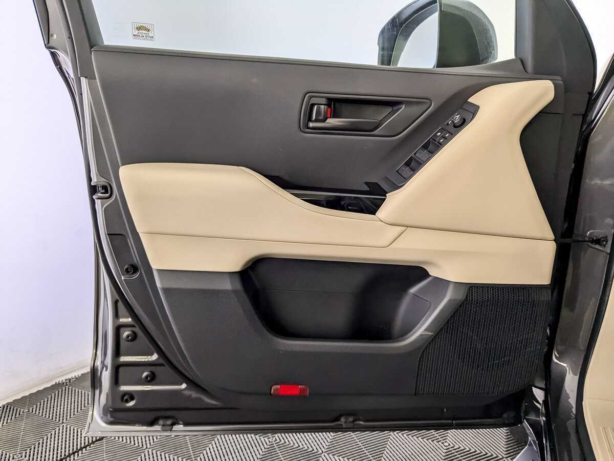 Toyota Land Cruiser 2023 года с пробегом. Фото: #18