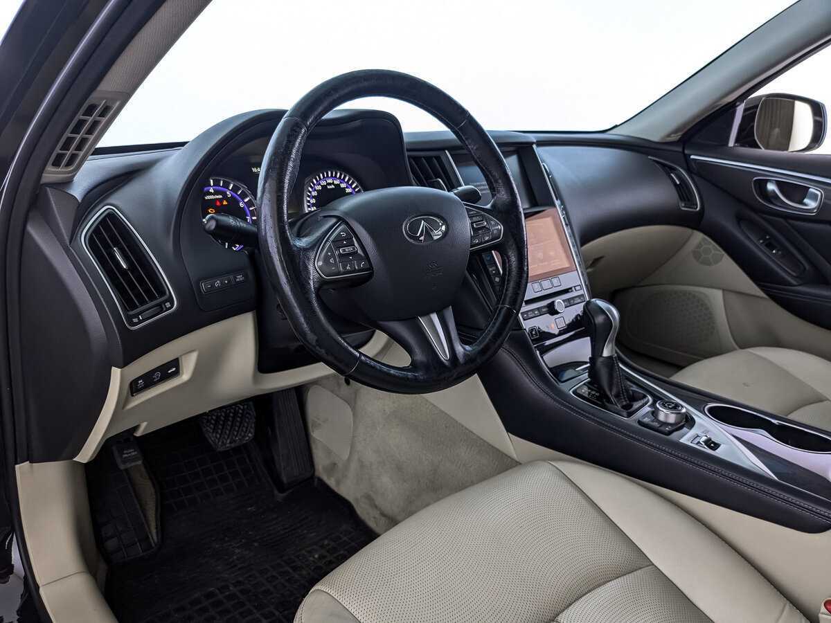 Infiniti Q50 2016 года с пробегом. Фото: #14