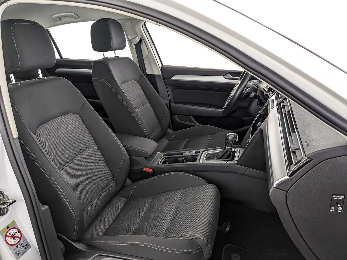Volkswagen Passat 2019 года с пробегом. Фото: #20