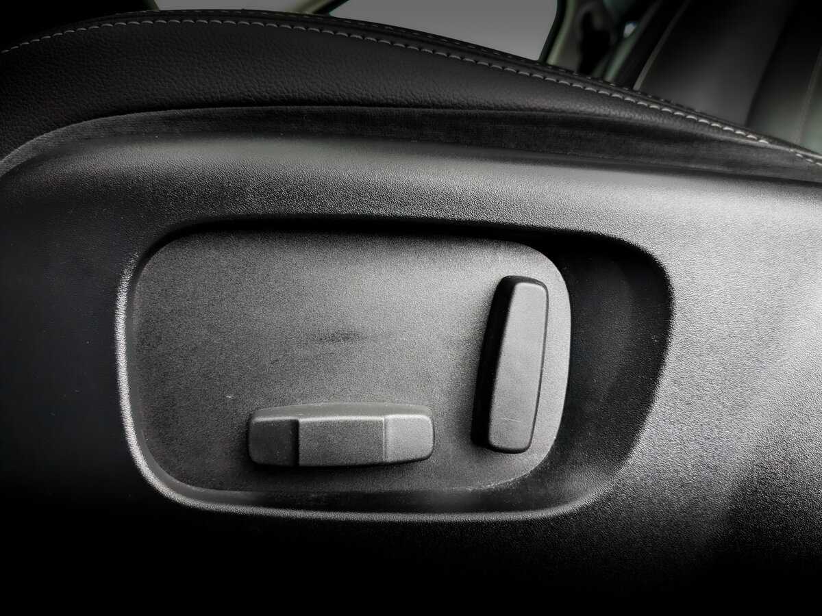 Land Rover Range Rover Velar 2018 года с пробегом. Фото: #20