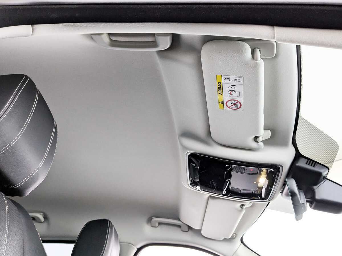 Land Rover Range Rover Velar 2018 года с пробегом. Фото: #24