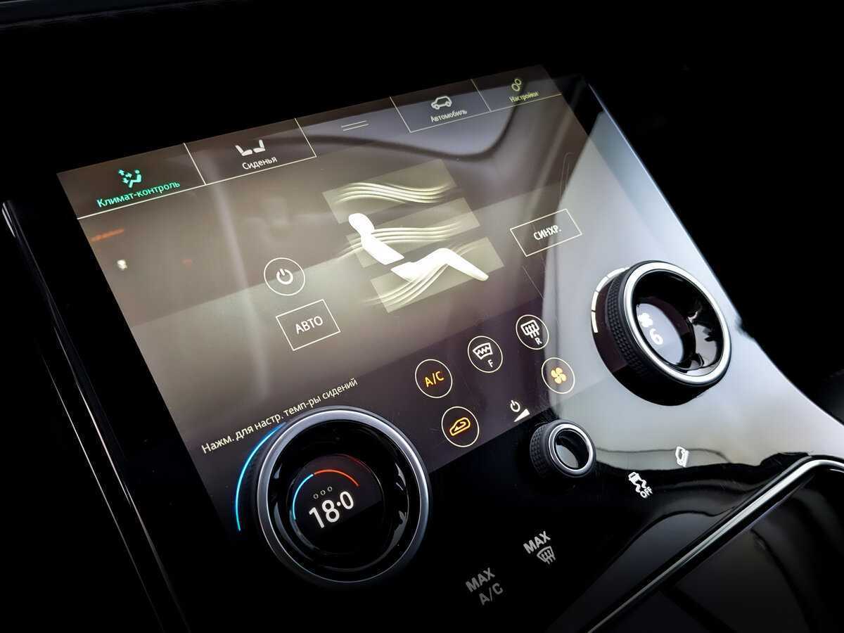 Land Rover Range Rover Velar 2018 года с пробегом. Фото: #28